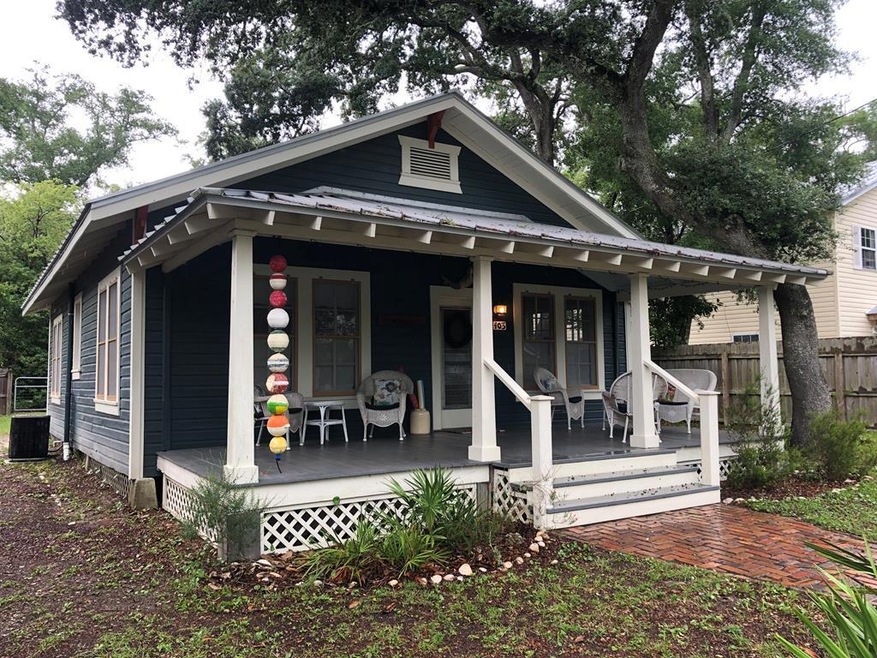 403 Tallahassee St, Carrabelle, FL 32322 - photo 1