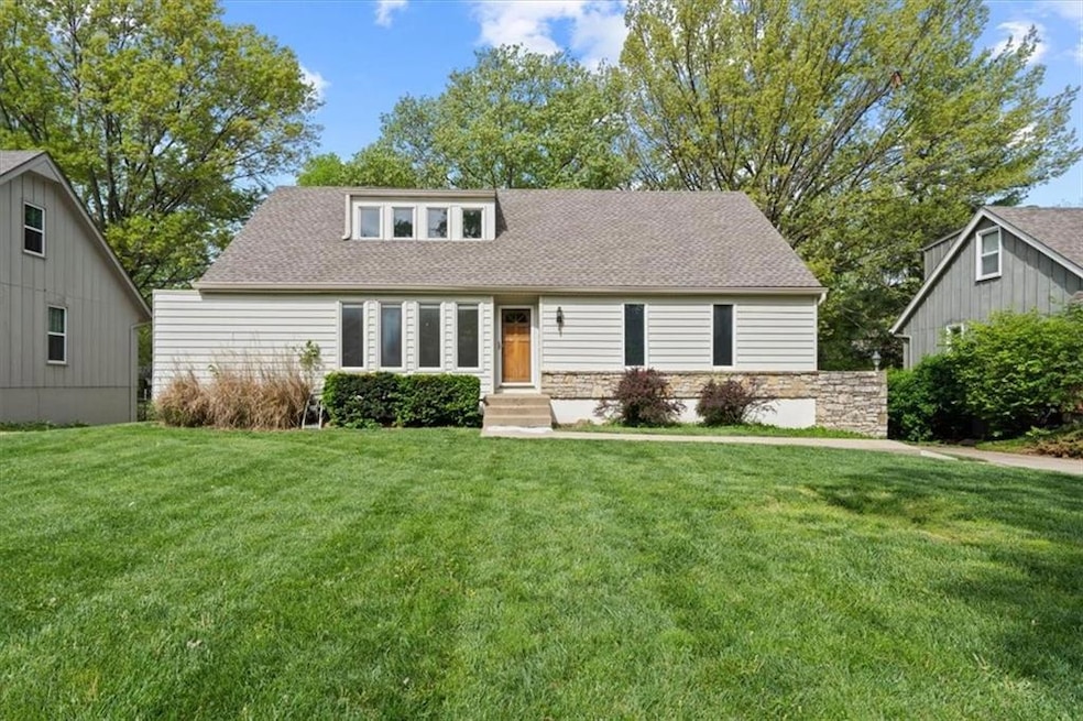 10208 Noland Rd, Lenexa, KS 66215 - photo 1