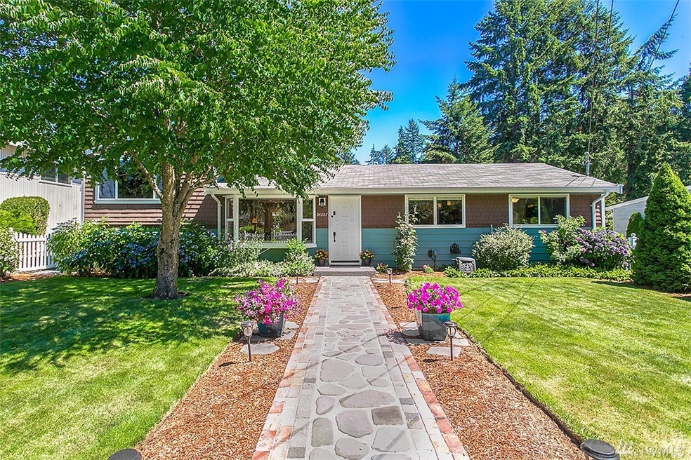 24207 105th Place W, Edmonds, WA 98020 - photo 1