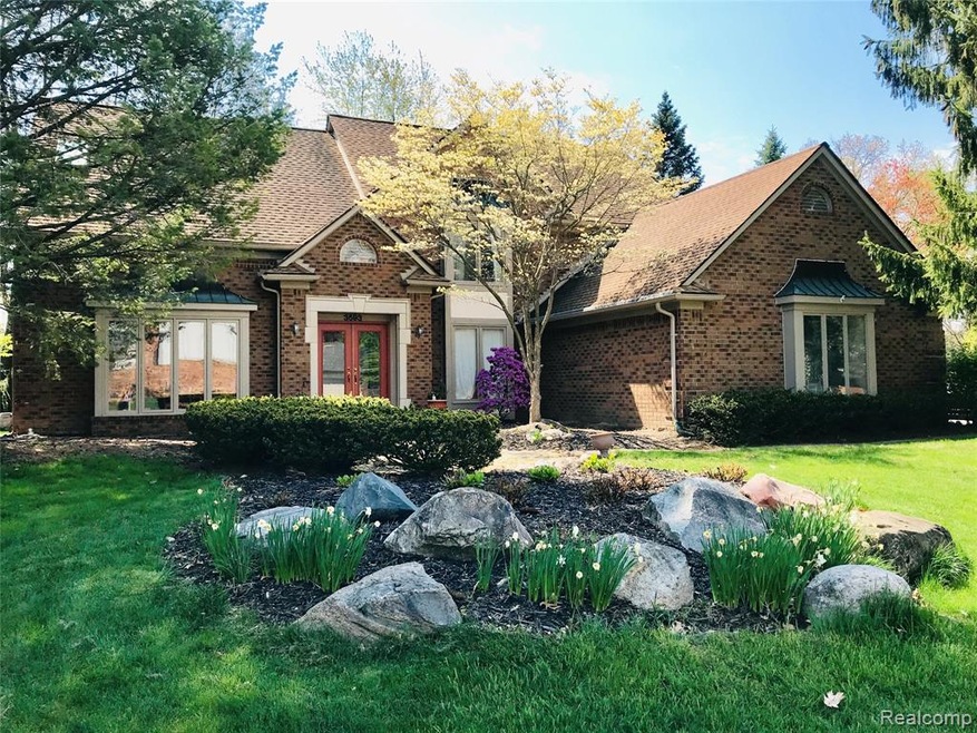 3593 Sherborn Dr, Rochester Hills, MI 48306 - photo 1