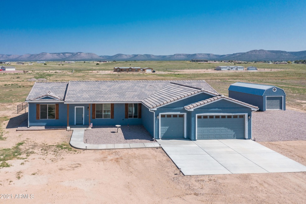 2790 W Pilots Rest Airstrip --, Paulden, AZ 86334 - photo 1