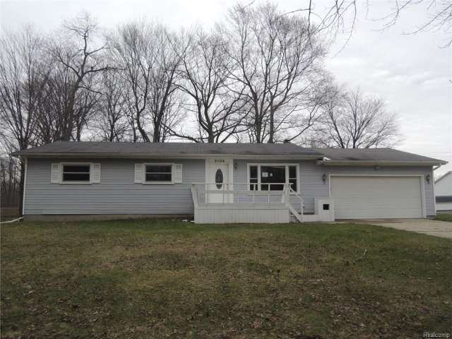 2104 Allen Rd, Kimball, MI 48074 - photo 1
