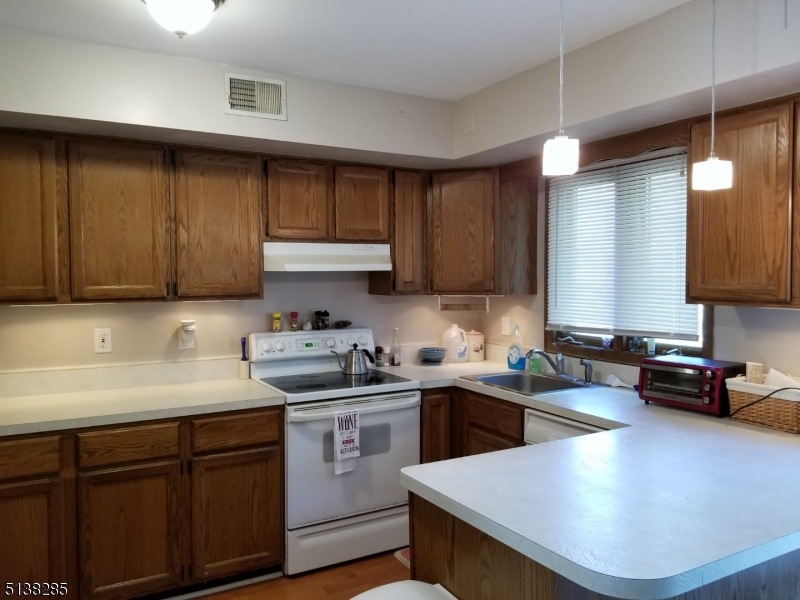103 Cheyenne Rd unit 103, Lafayette, NJ 07848 - photo 1