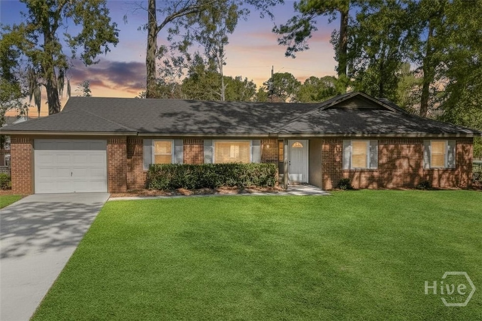 16 Lanvale St, Savannah, GA 31407 - photo 1