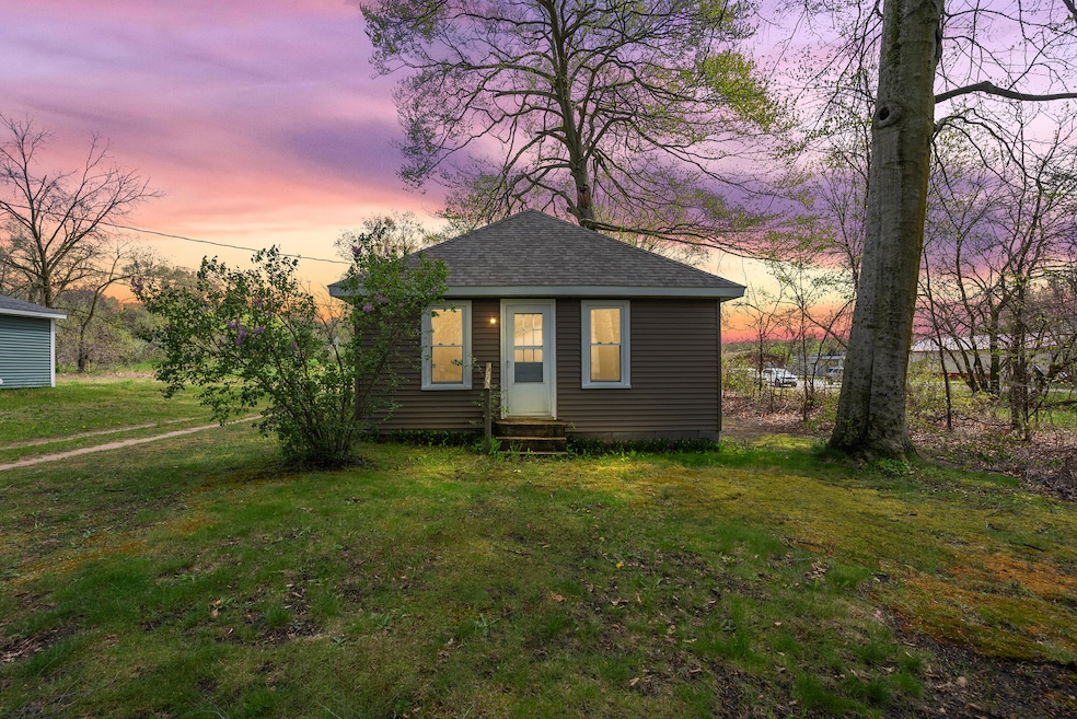 1194 Witham Dr, Muskegon-1