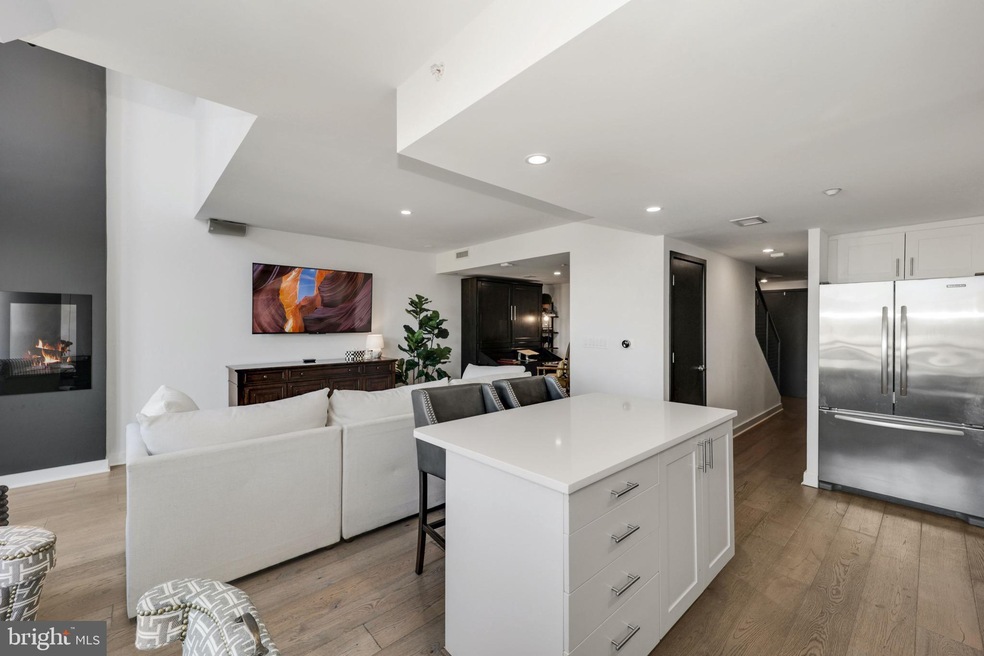 Ventana unit 1107, Washington, DC 20004 - photo 1