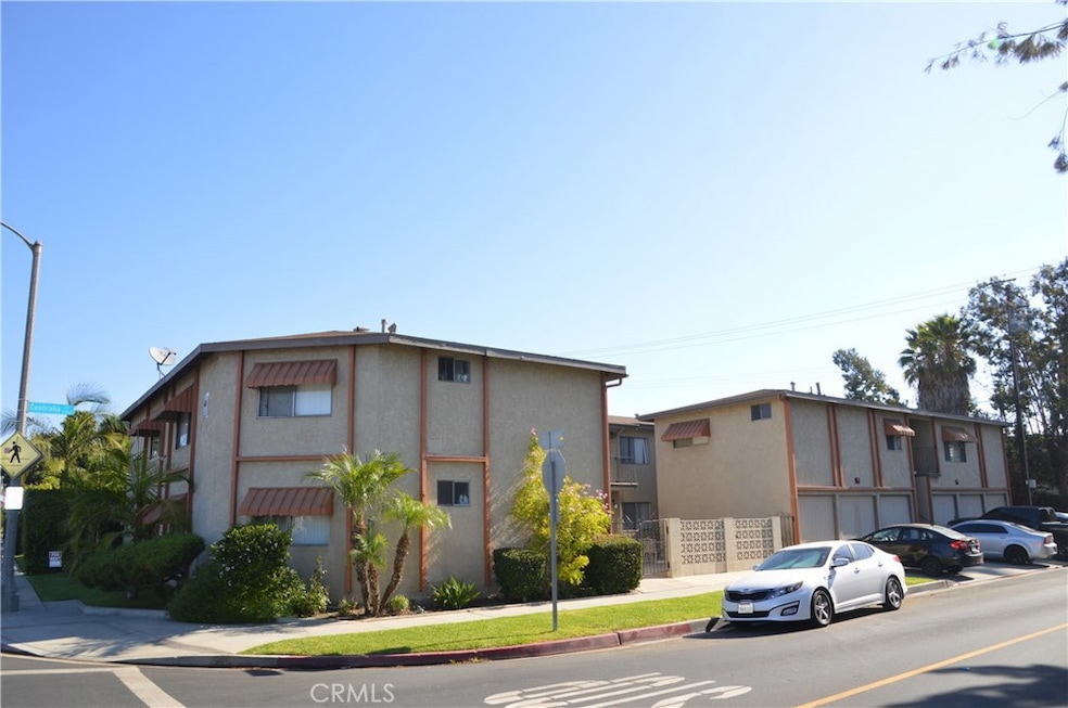 4500 N Lakewood Blvd, Long Beach, CA 90808 - photo 1