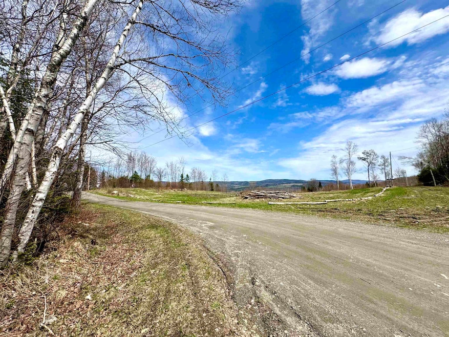 17 Spencer Rd, Stewartstown, NH 03576 - photo 1