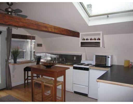 178 Pleasant St unit 3, Marblehead, MA 01945 - photo 1