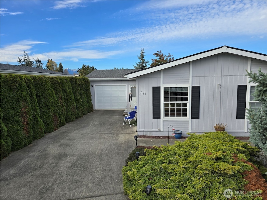 Welcome to 621 N 7th Ave