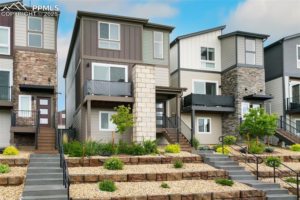 For Sale $500,000 • Co-Listing Agent