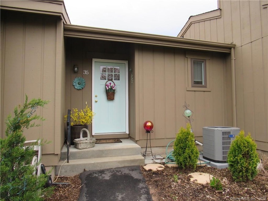 35 Pilgrim Harbor unit A, Wallingford, CT 06492 - photo 1