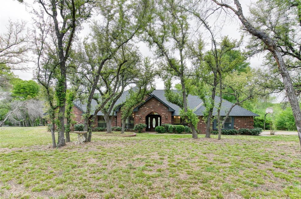 109 W Remuda Cir, Fort Worth, TX 76108 - photo 1