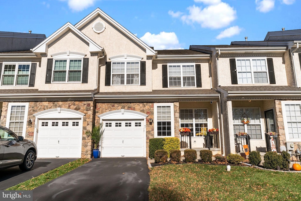 47 Wellington Rd, Newtown, PA 18940 - photo 1