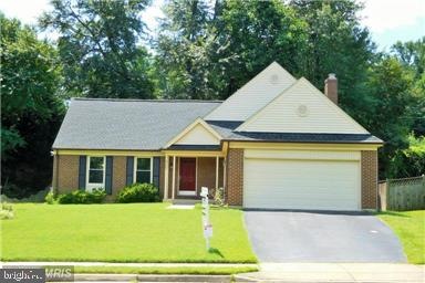 9207 Paloma Ln, Springfield, VA 22153 - photo 1