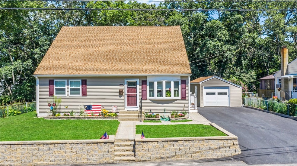 79 Windsor Park Dr, Coventry, RI 02816 - photo 1