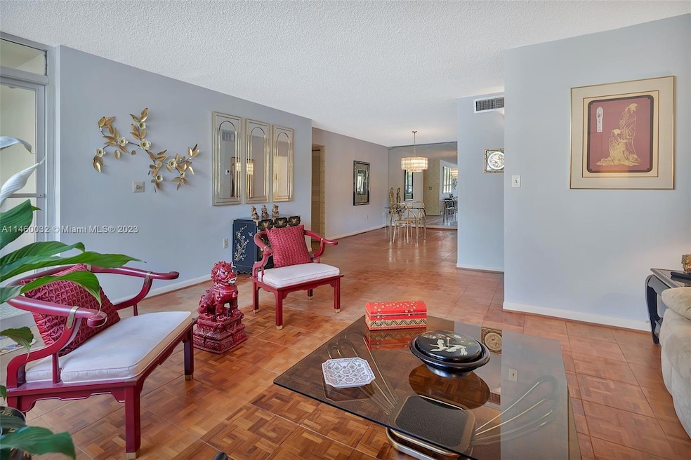 Sold $325,000 • Co-Listing Agent