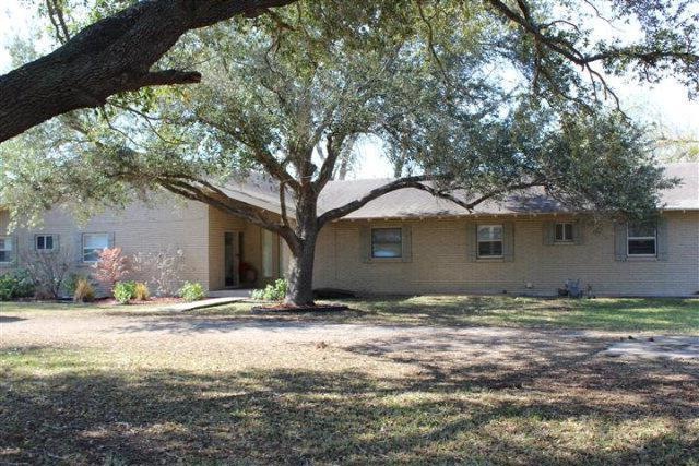 2602 S Westgate Dr, Weslaco, TX 78596 - photo 1