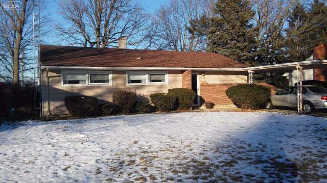 1720 Briarwood Dr, Flint, MI 48507 - photo 1