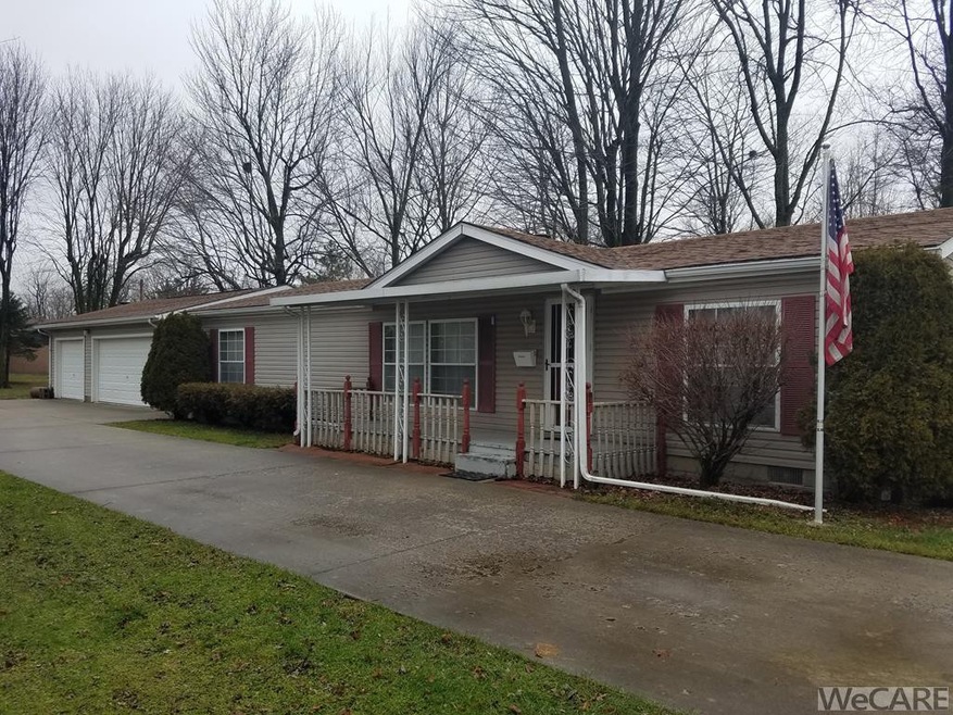 607 N Simon St, Ada, OH 45810 - photo 1