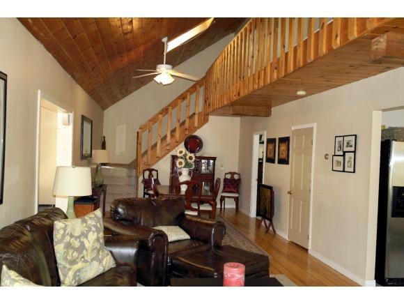 1113 Gorham Pond Rd, Dunbarton, NH 03046 - photo 1