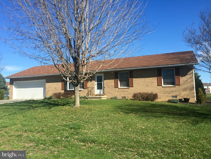 11 Logan Ct, Inwood, WV 25428 - photo 1