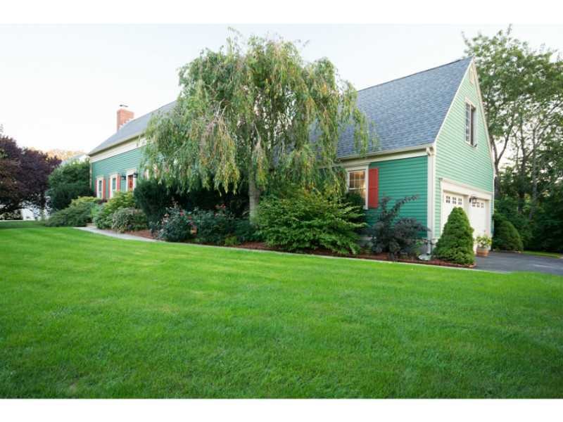 11 Olives Way, Middletown, RI 02842 - photo 1