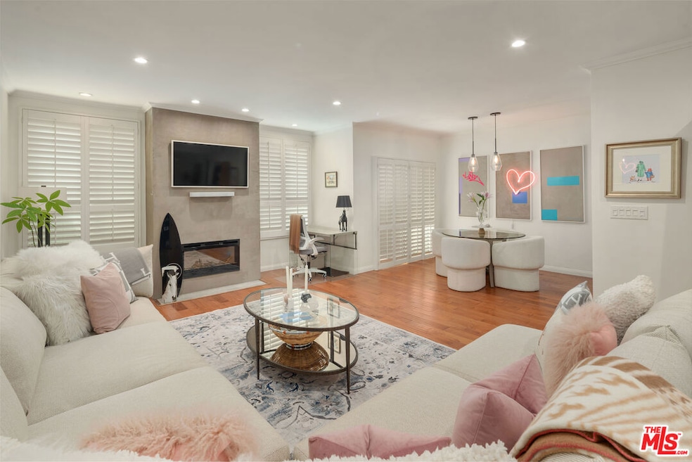 1221 N Kings Rd unit 104, West Hollywood, CA 90069 - photo 1