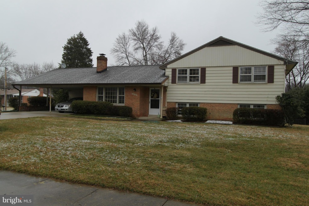 10701 Almond St, Fairfax, VA 22032 - photo 1