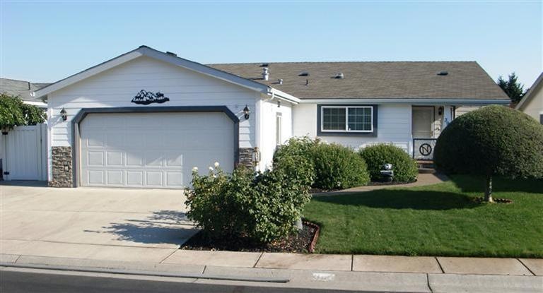 395 Marian Ave unit 68, Central Point, OR 97502 - photo 1