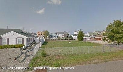 225 Teakwood Dr, Berkeley Township, NJ 08721 - photo 1