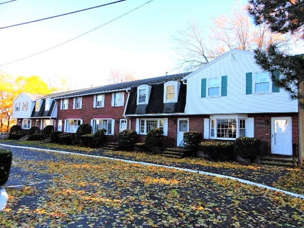 44 Salem St unit E, Wakefield, MA 01880 - photo 1