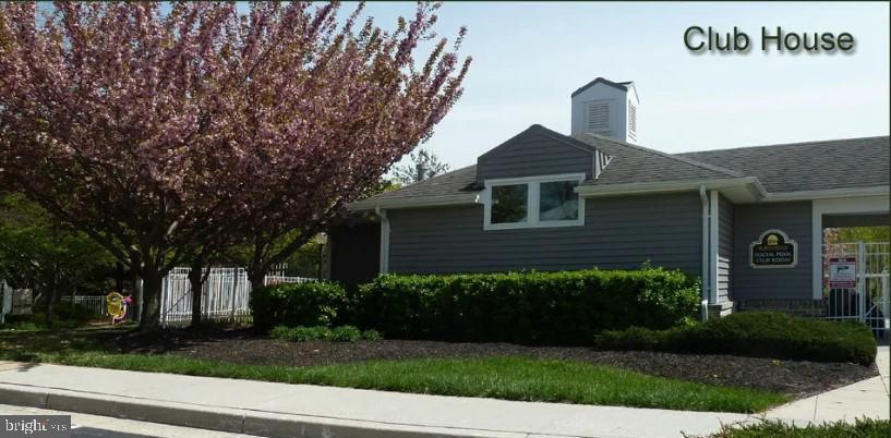 8817 Groffs Mill Dr unit 8817, Owings Mills, MD 21117 - photo 1