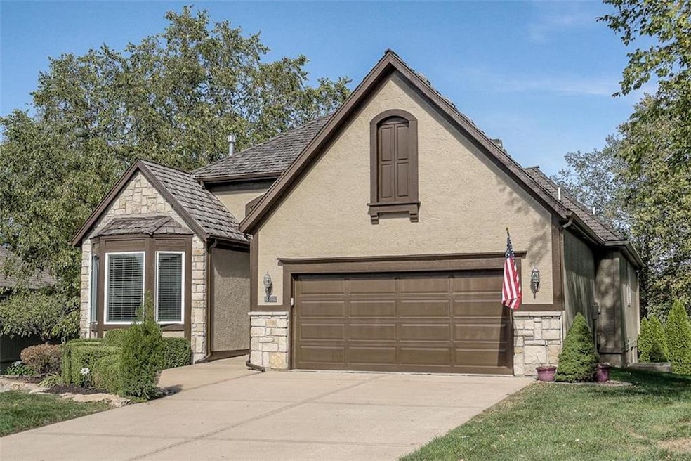 20320 W 98th St, Lenexa, KS 66220 - photo 1