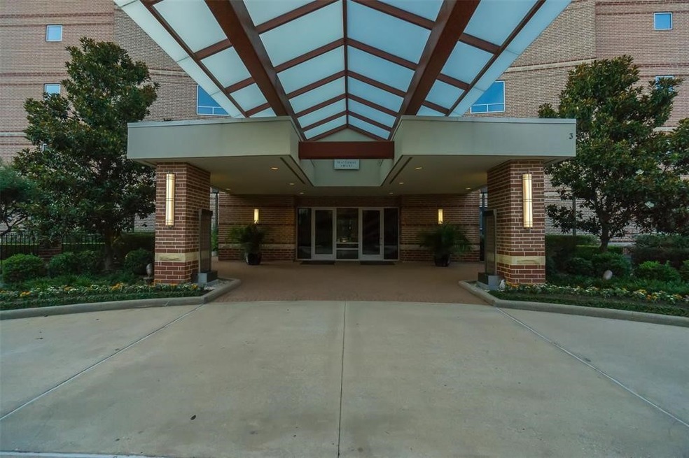 Exclusive Waterway Lofts! Controlled access buildi