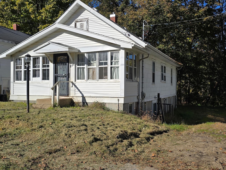 135 Seedorff St, Battle Creek, MI 49037 - photo 1