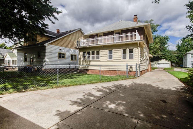 242 Knapp St NE Grand Rapids-small-003-B
