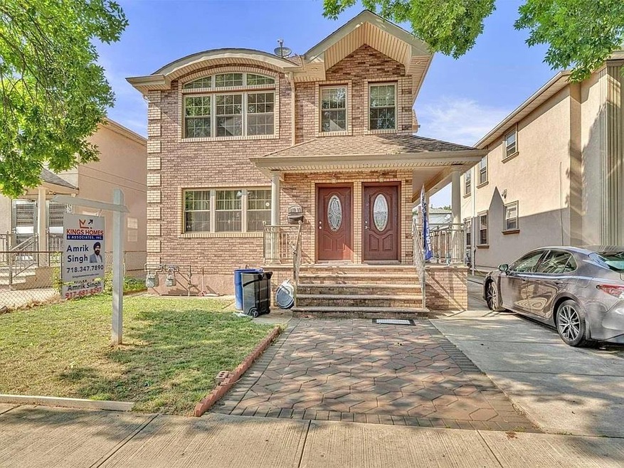 241-05 85th Rd unit 1st Fl, Bellerose, NY 11426 - photo 1