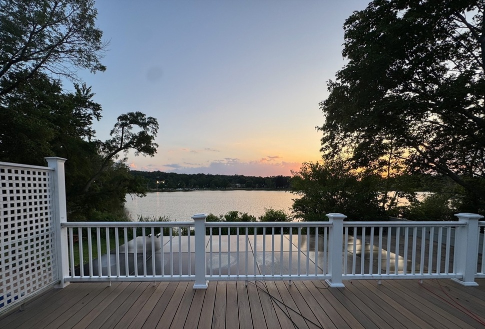 14 Spaulding St, Wakefield, MA 01880 - photo 1