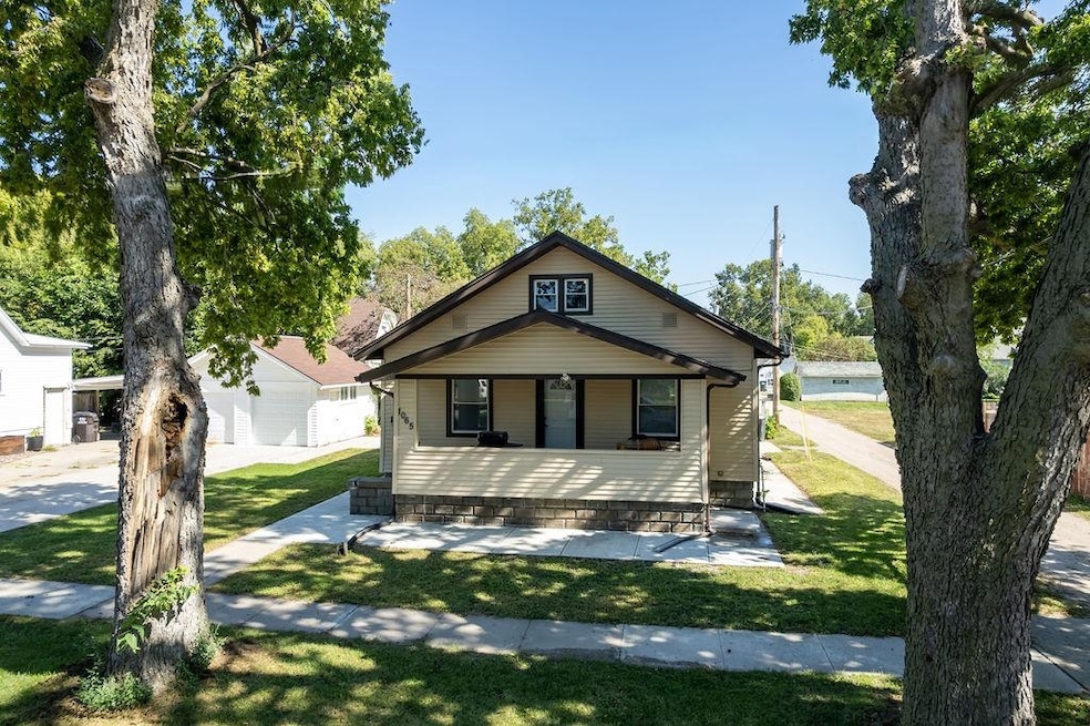 1065 20th Ave, Columbus, NE 68601 - photo 1