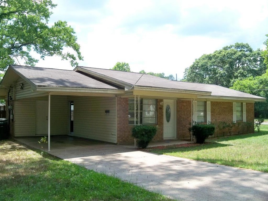 804 Lock St, Nacogdoches, TX 75964 - photo 1