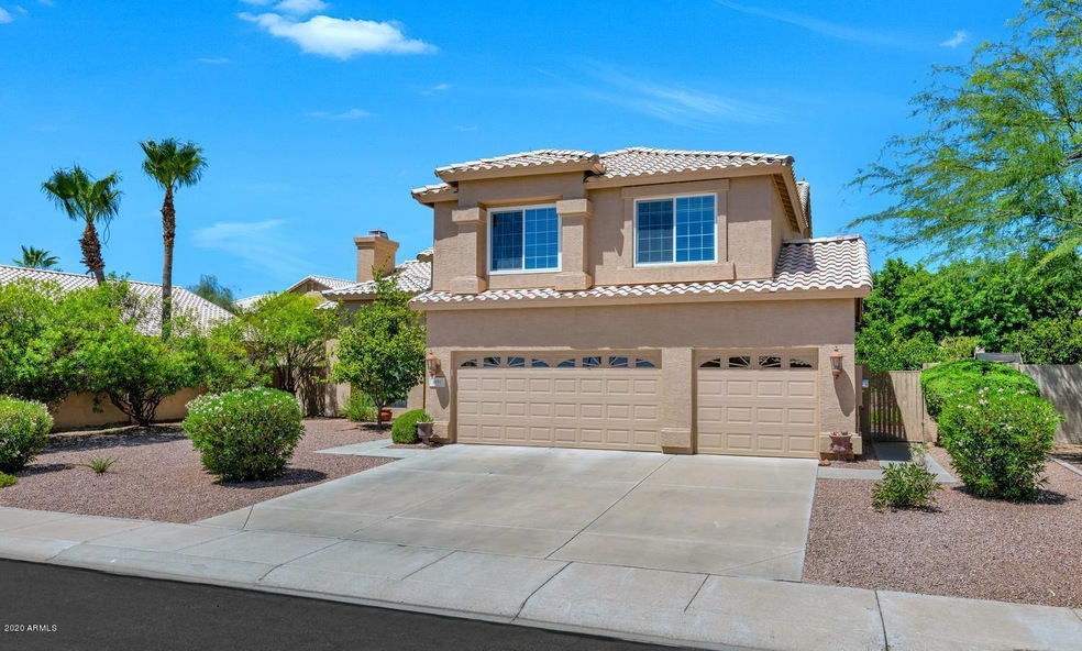 3834 E Hiddenview Drive