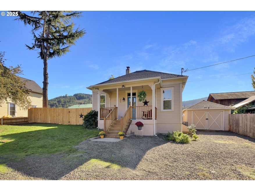 171 Hedrick Creek Ave, Drain, OR 97435 - photo 1