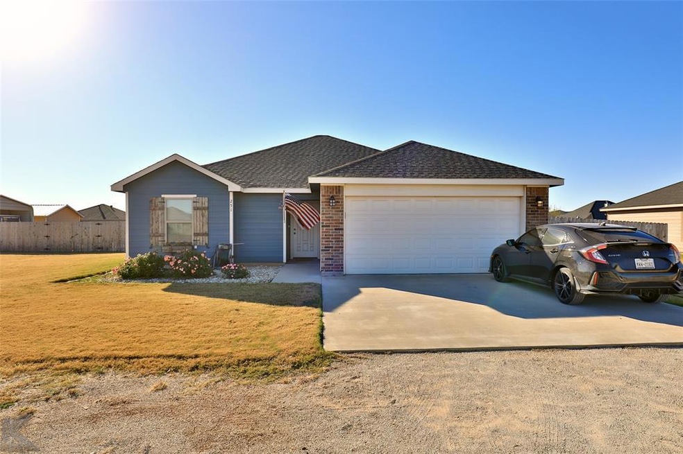 251 Foxtrot Ln, Abilene, TX 79602 - photo 1