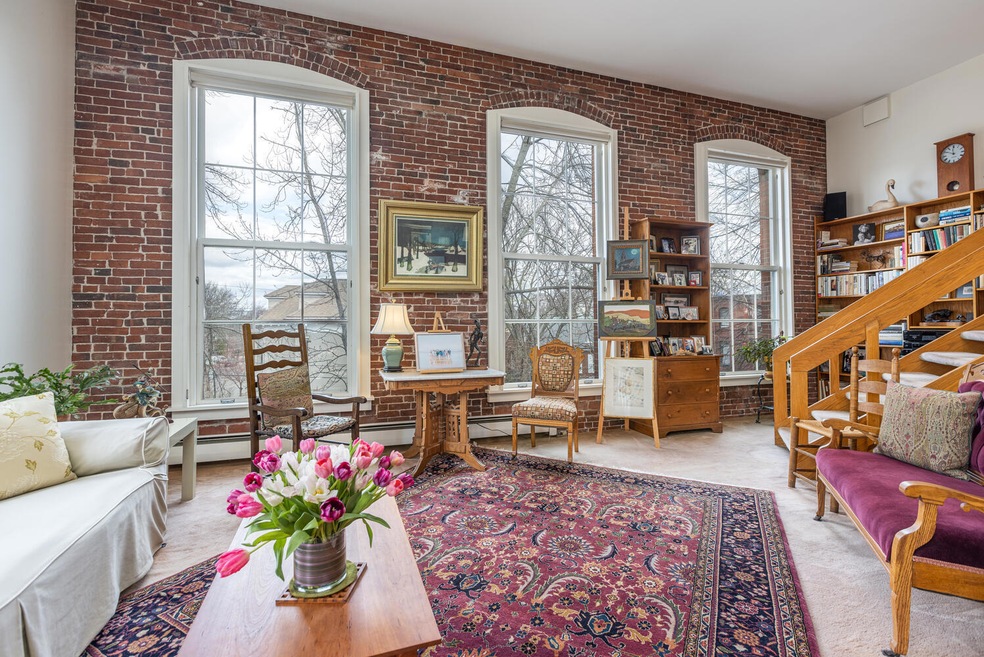 22 Carroll St unit 8, Portland, ME 04102 - photo 1