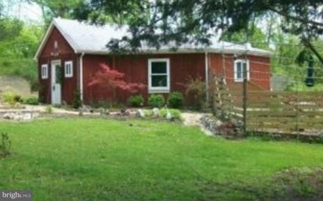 315 Nedmonton Rd, Martinsburg, WV 25404 - photo 1
