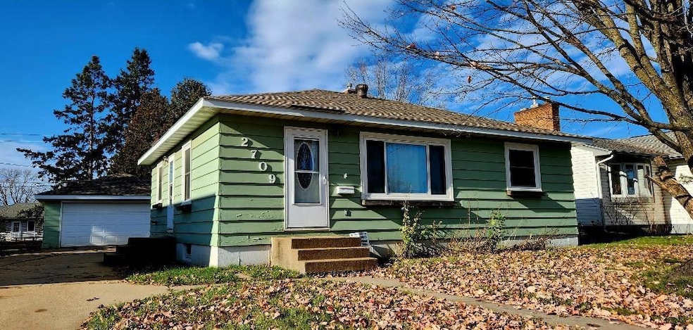 2709 Diane Ln, Hibbing, MN 55746 - photo 1