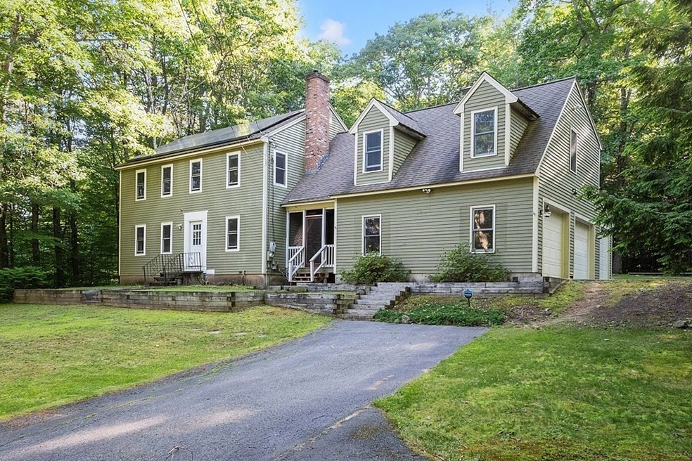 26 Ragged Hill Rd, Hubbardston, MA 01452 - photo 1