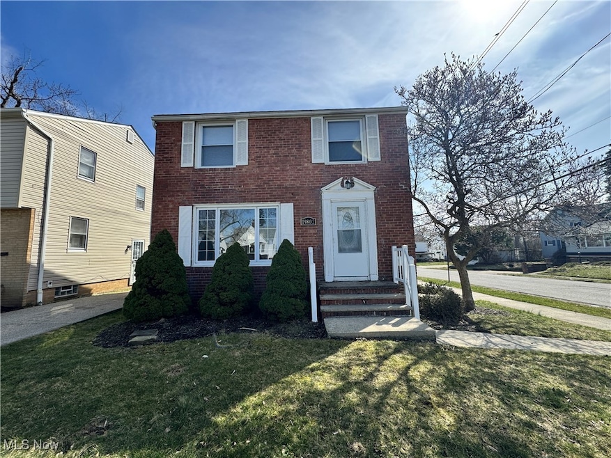 19802 Mountville Dr, Maple Heights, OH 44137 - photo 1