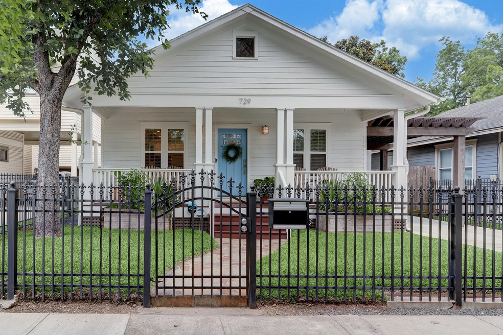 729 E 18th St, Houston, TX 77008 - photo 1